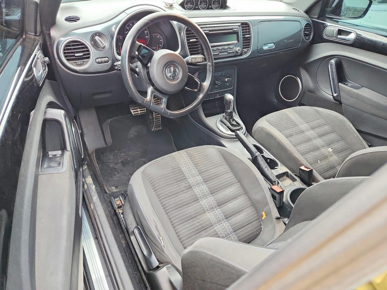 2012 VOLKSWAGEN BEETLE