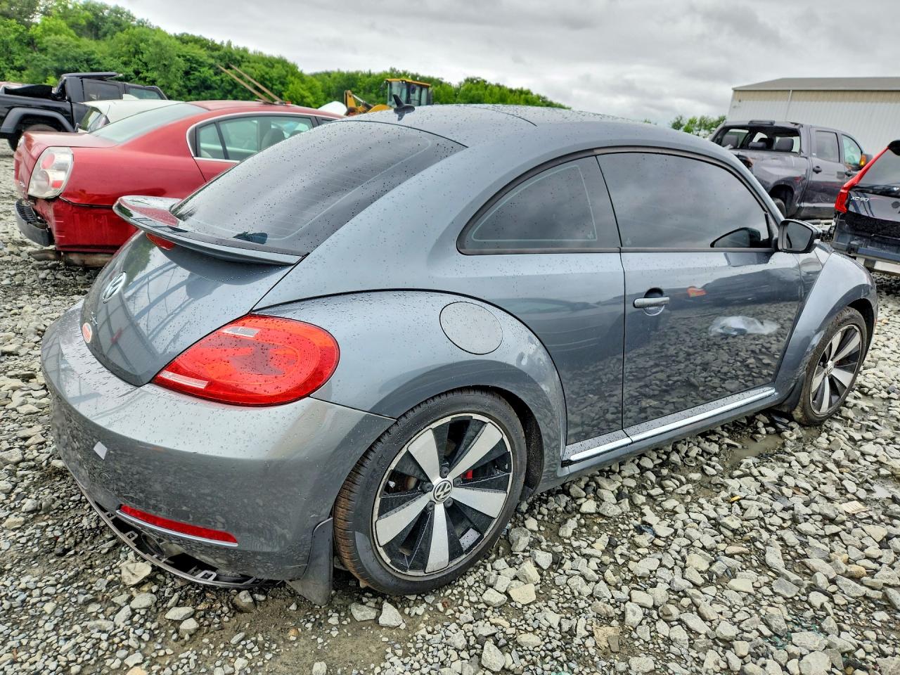 2012 VOLKSWAGEN BEETLE