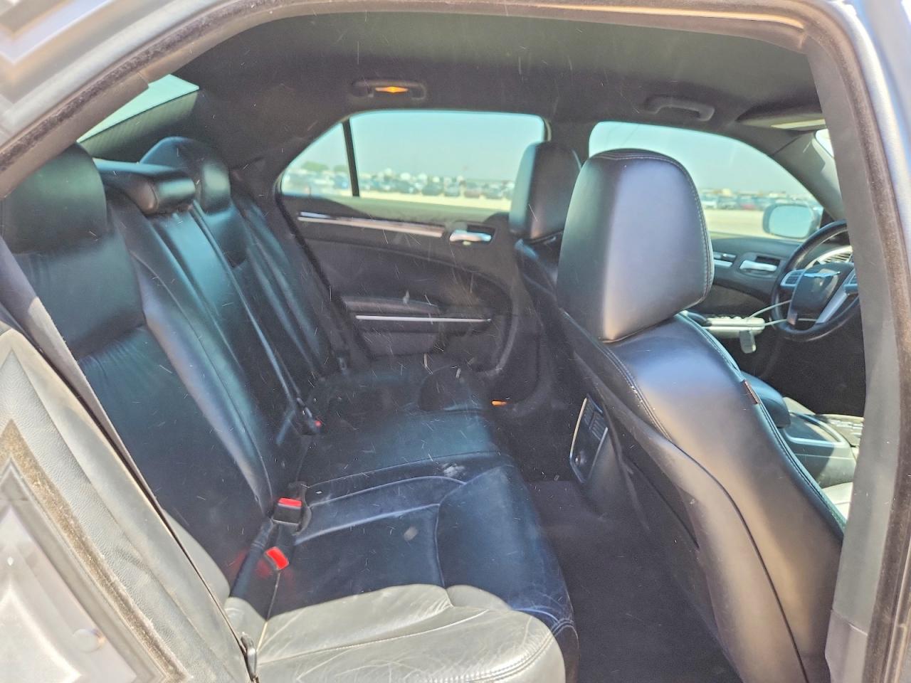 2011 CHRYSLER 300
