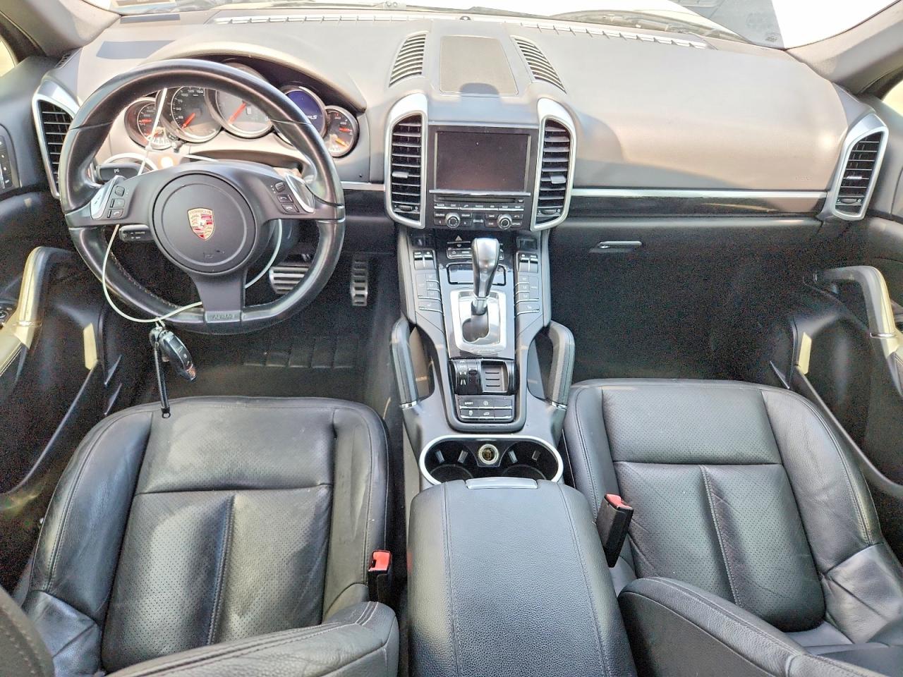2012 PORSCHE CAYENNE