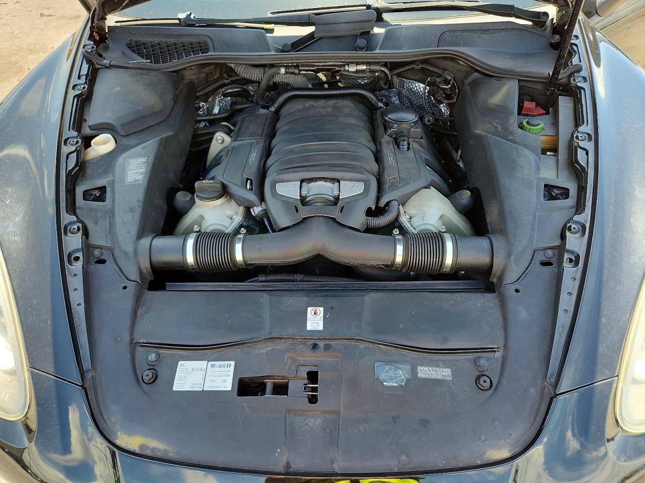 2012 PORSCHE CAYENNE