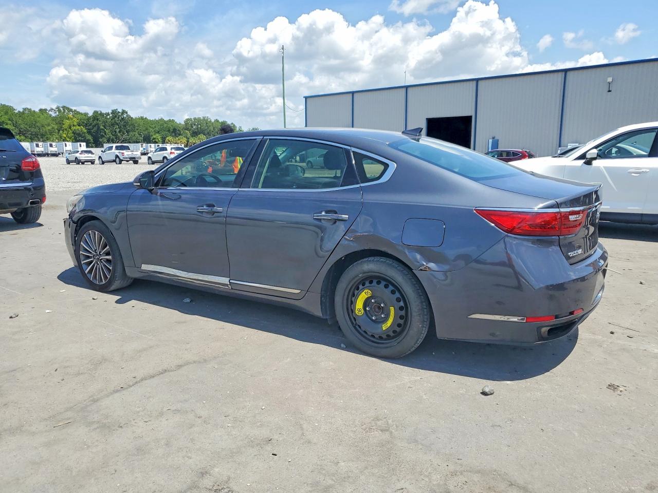 2017 KIA CADENZA
