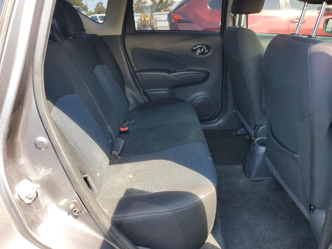 2017 NISSAN VERSA