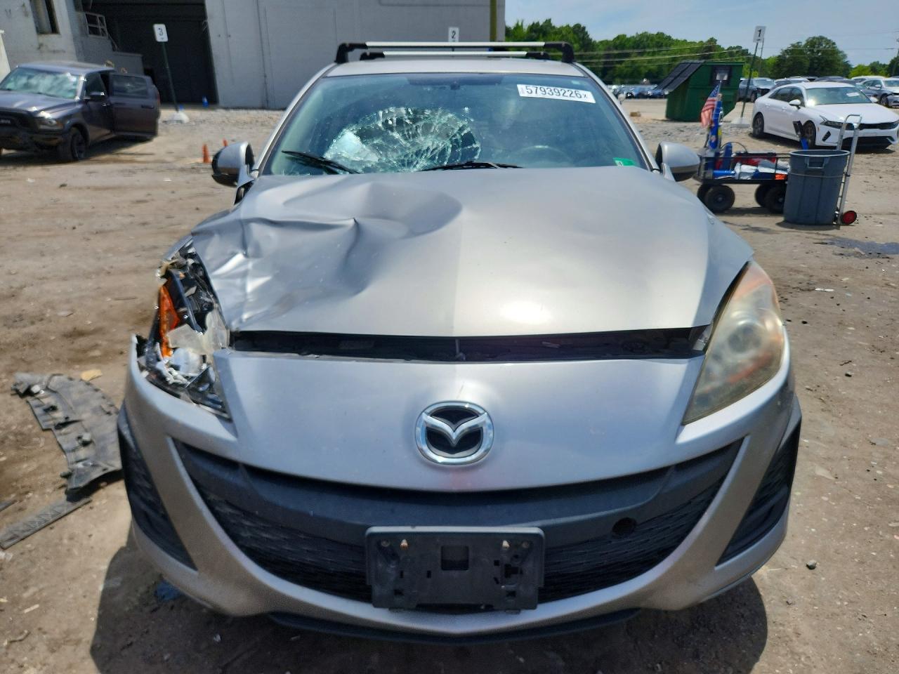 2011 MAZDA 3