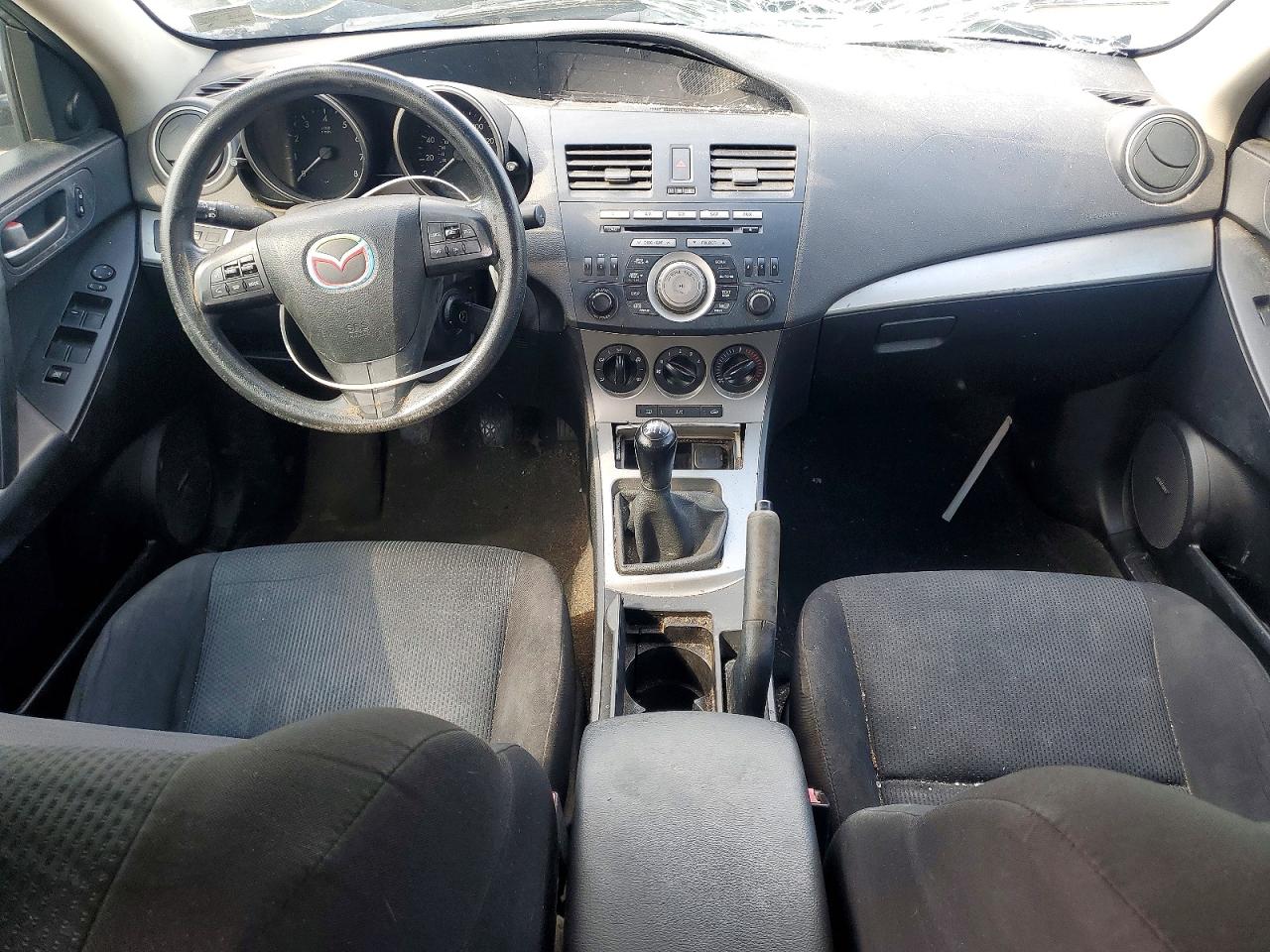 2011 MAZDA 3