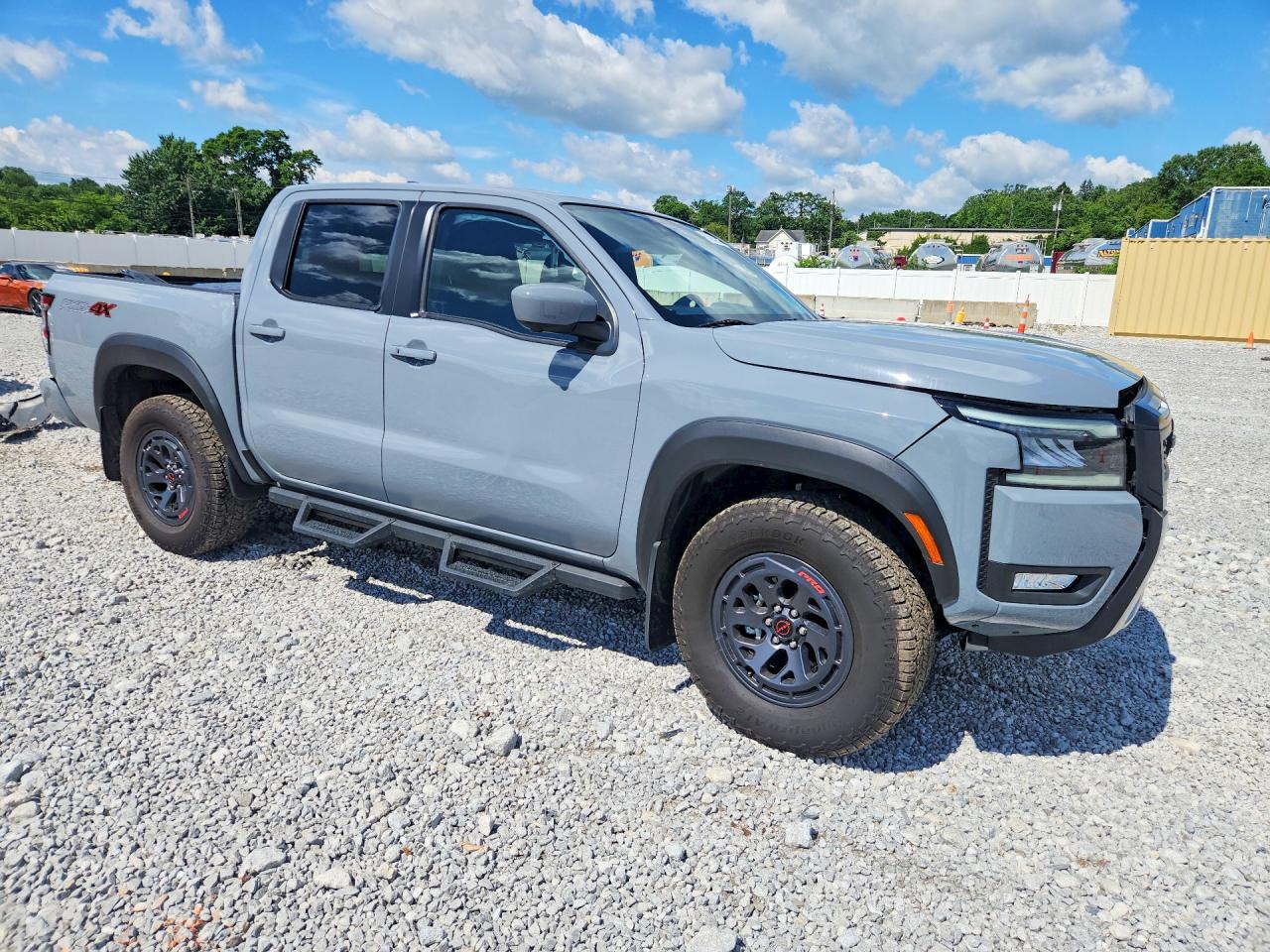 2026 NISSAN FRONTIER