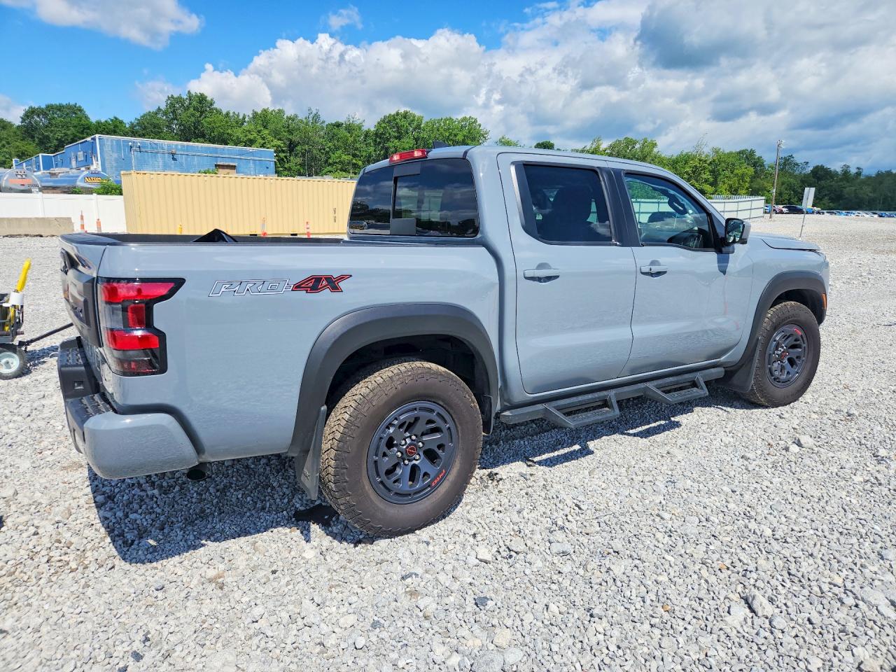 2026 NISSAN FRONTIER