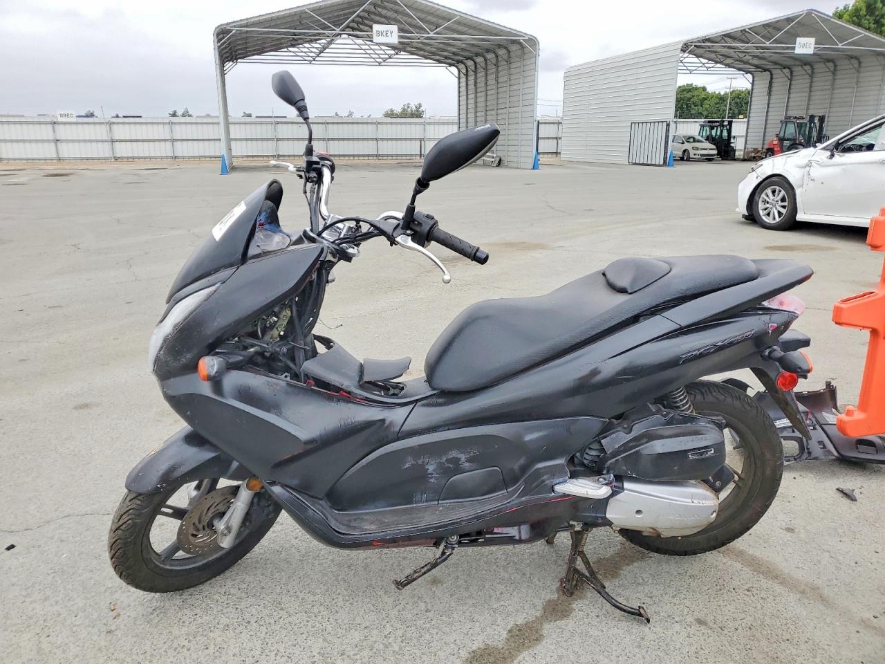 2013 HONDA PCX
