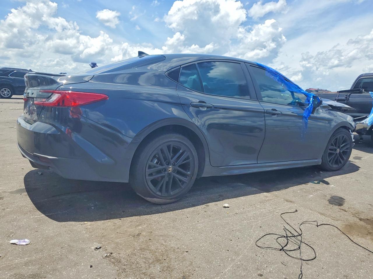 2026 TOYOTA CAMRY