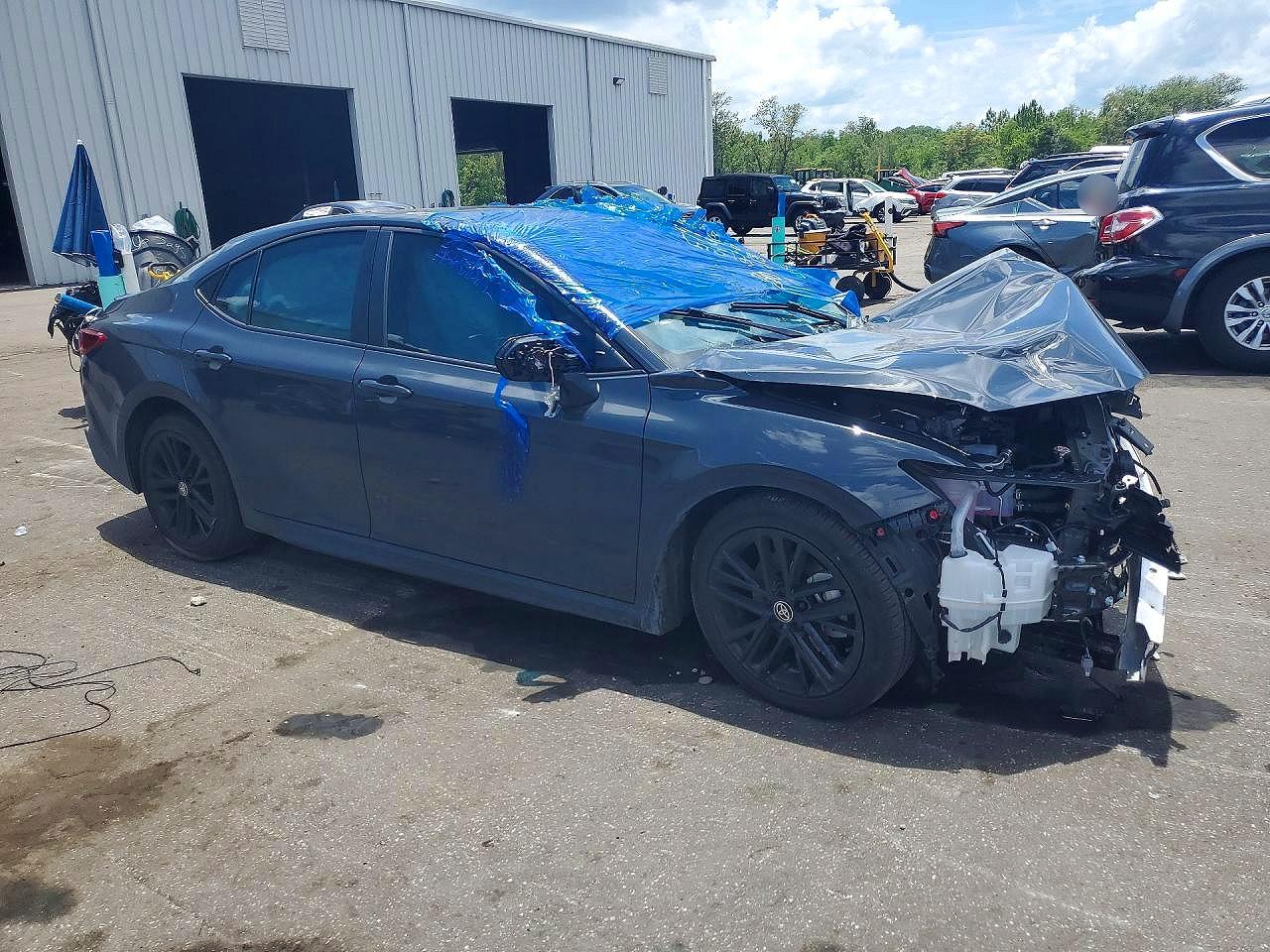 2026 TOYOTA CAMRY