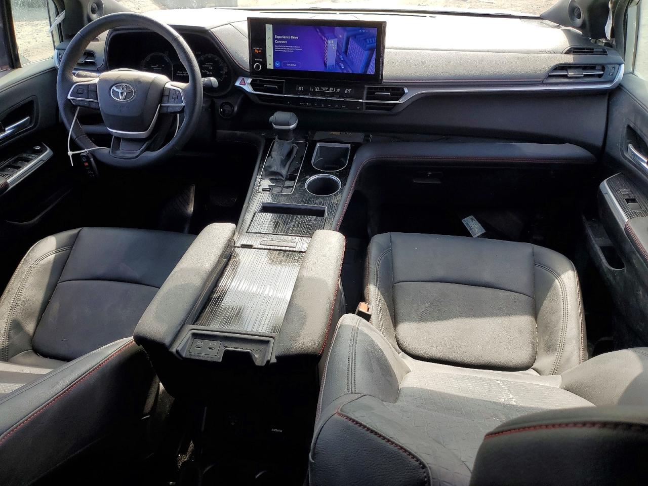 2025 TOYOTA SIENNA