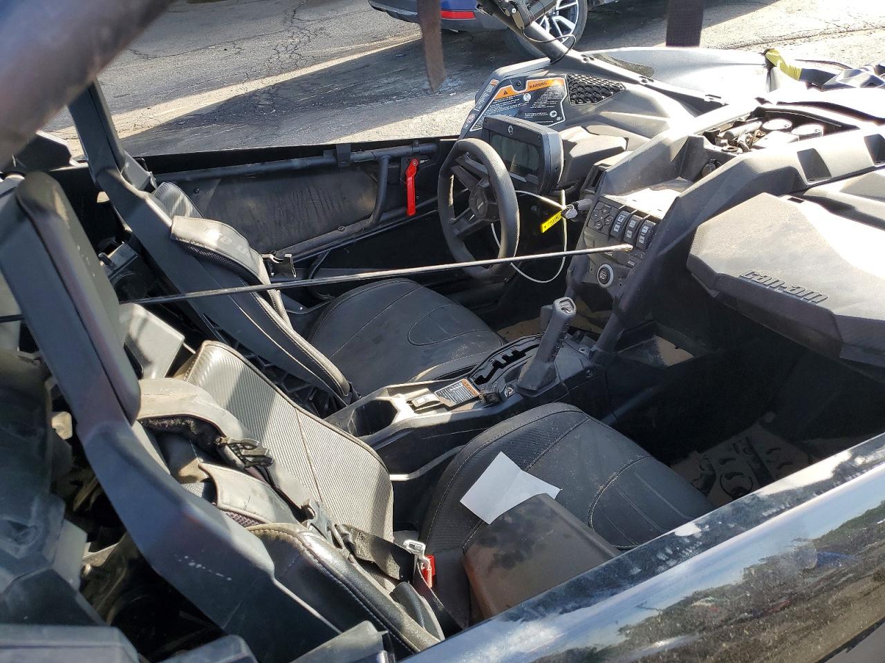 2023 CAN-AM SIDEBYSIDE