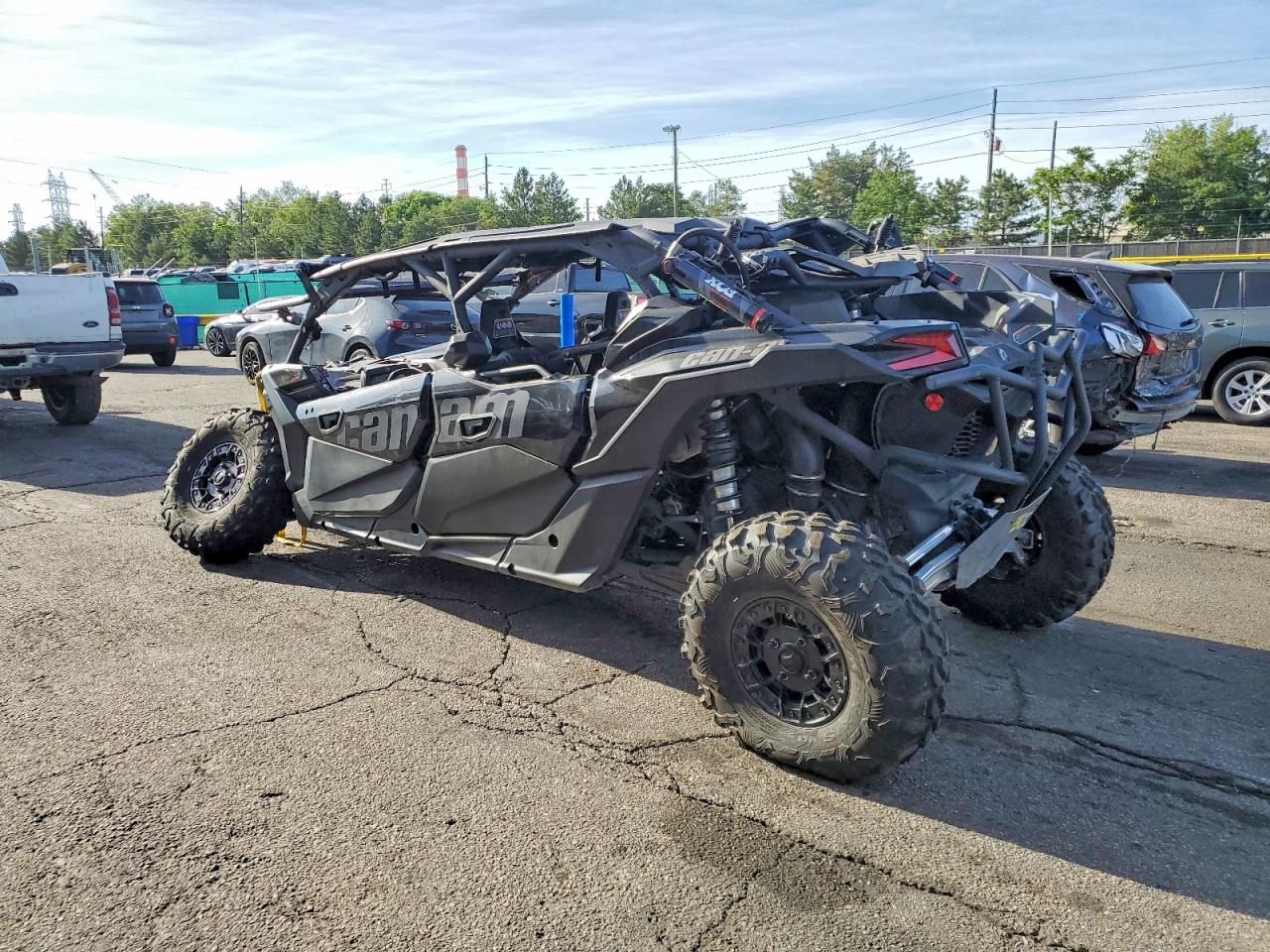 2023 CAN-AM SIDEBYSIDE