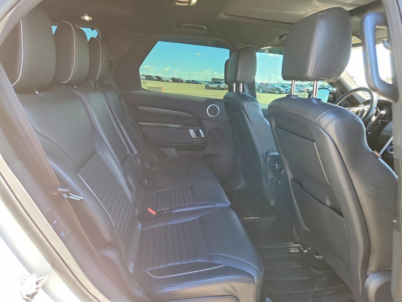 2017 LAND ROVER DISCOVERY