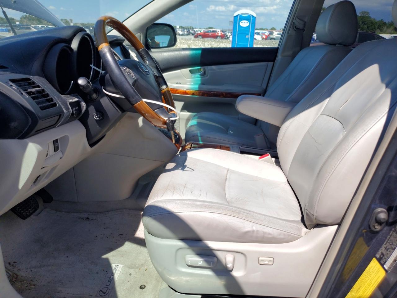 2005 LEXUS RX330
