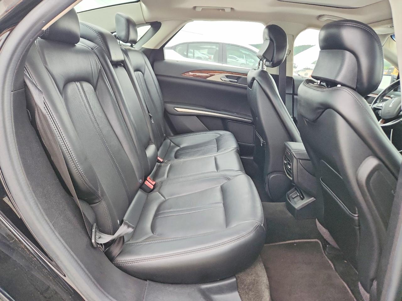 2016 LINCOLN MKZ