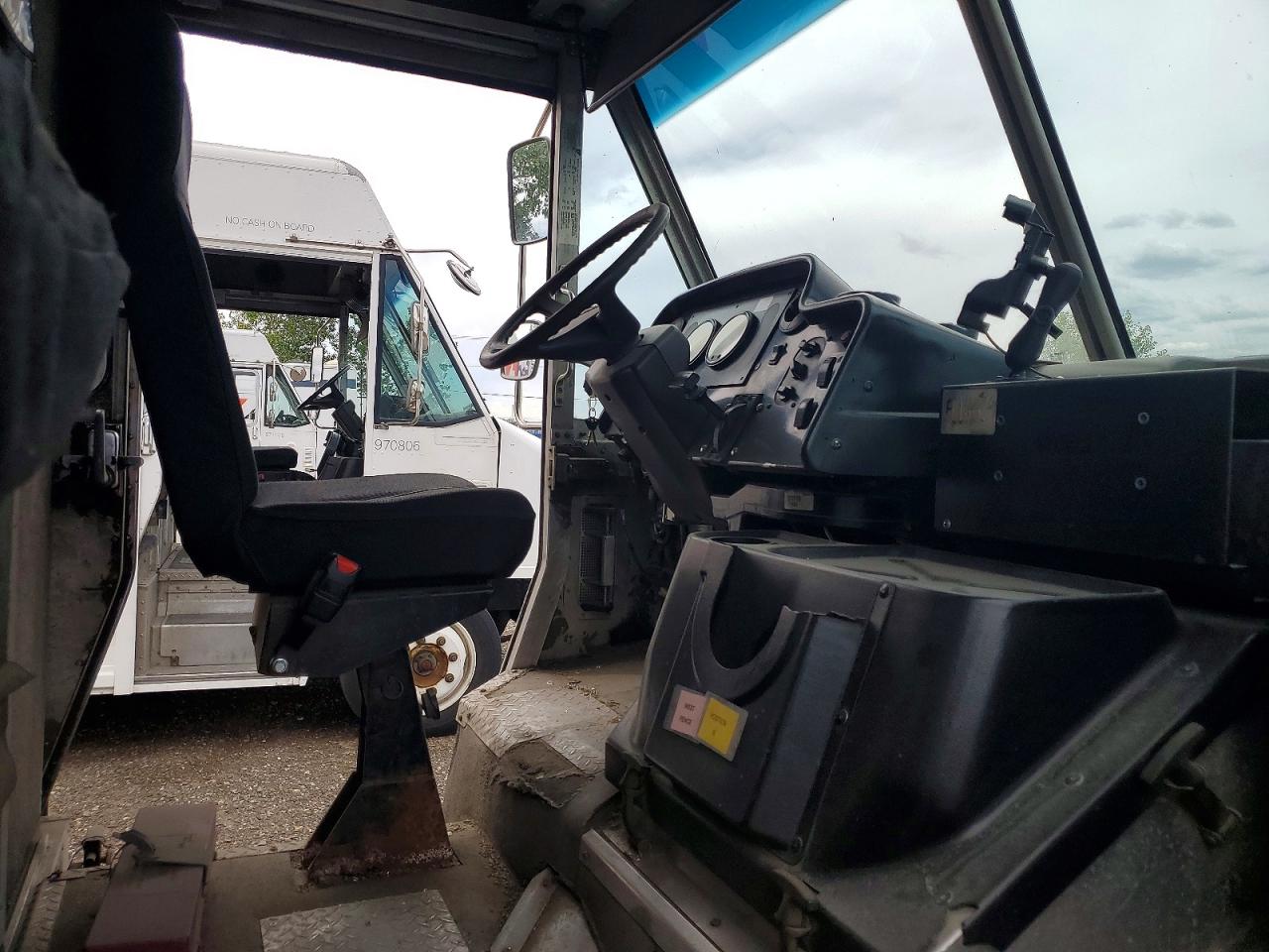 2005 FREIGHTLINER ALL OTHER