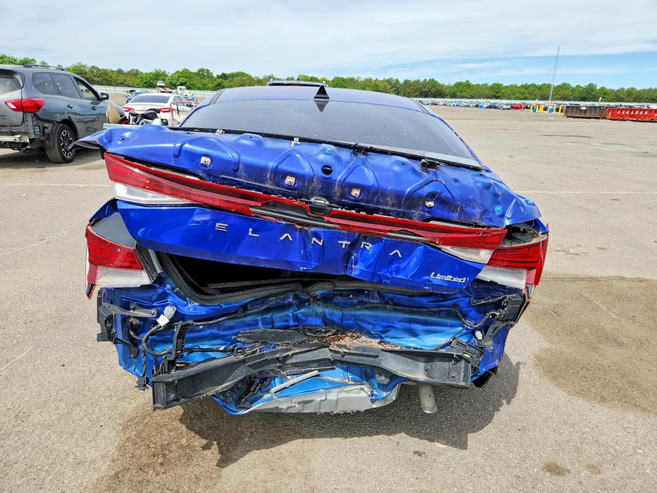 2023 HYUNDAI ELANTRA
