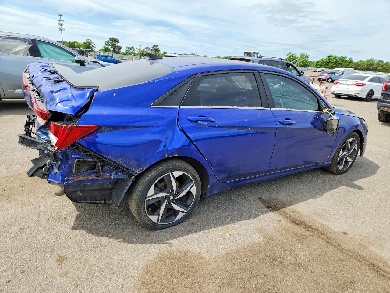 2023 HYUNDAI ELANTRA