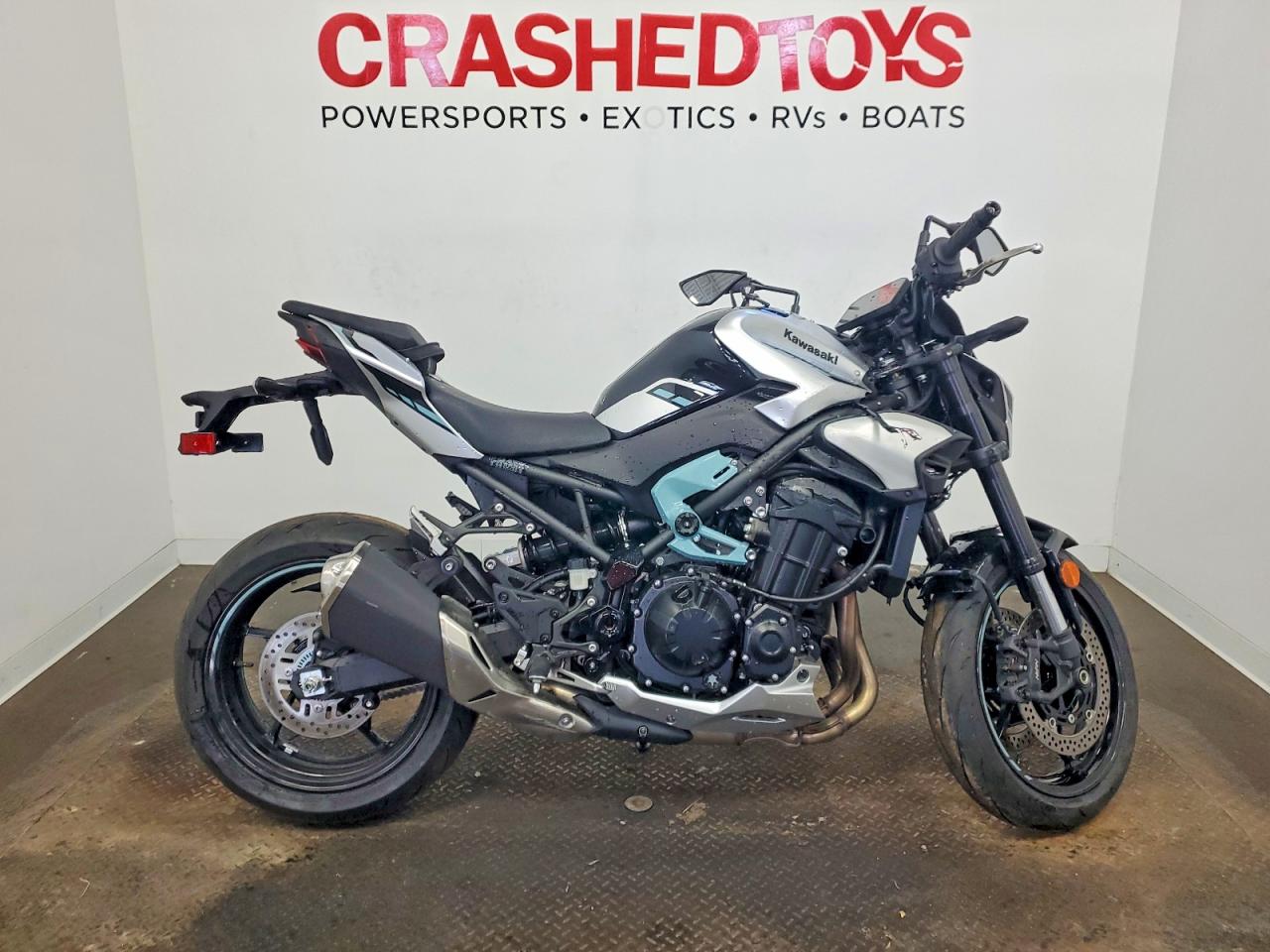 2025 KAWASAKI Z/ZR 1000