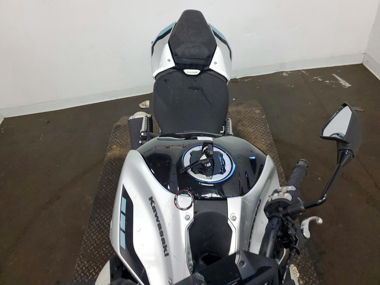 2025 KAWASAKI Z/ZR 1000