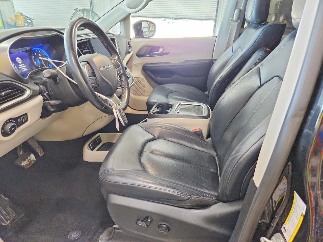 2020 CHRYSLER PACIFICA