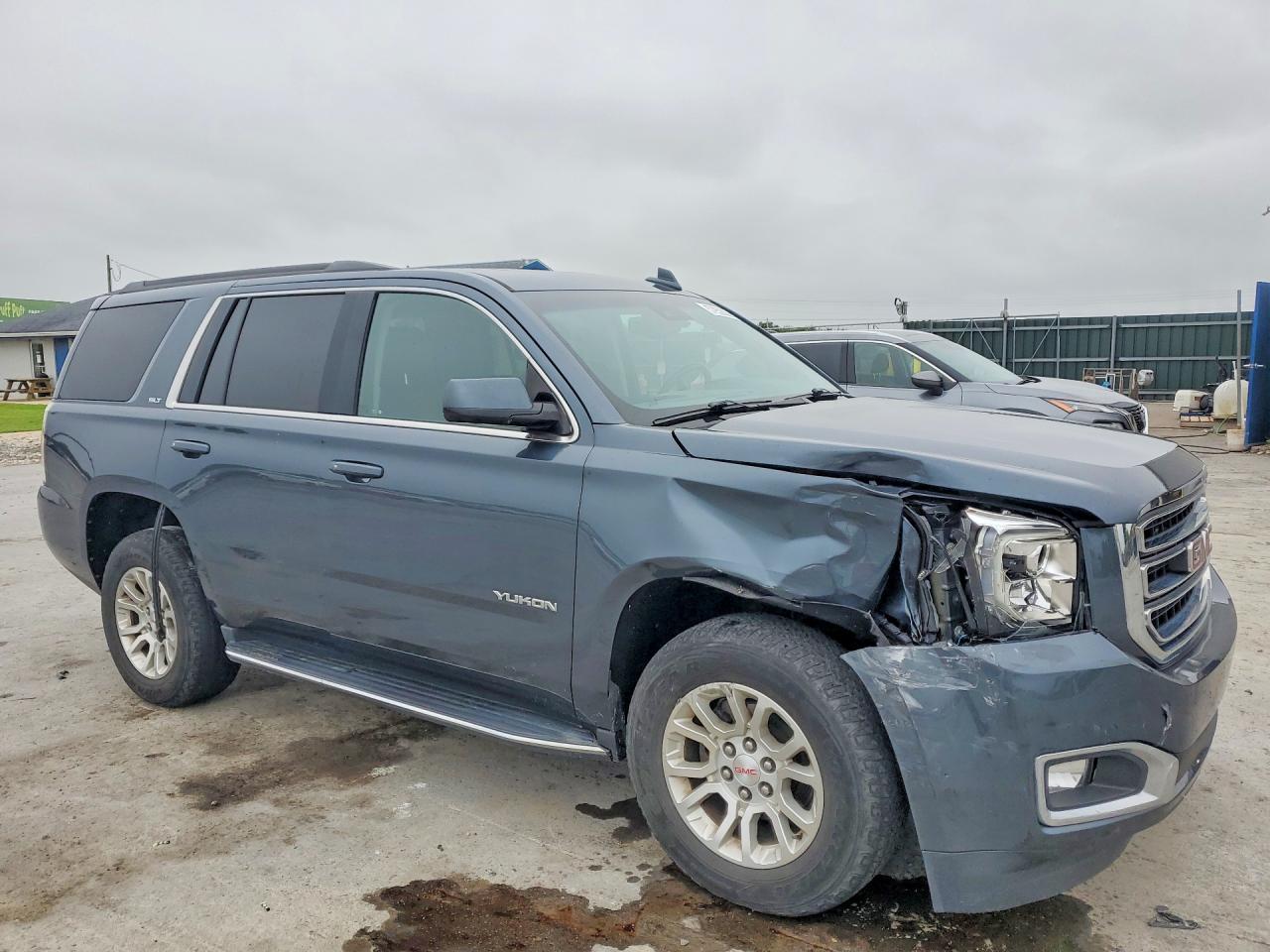 2019 GMC YUKON