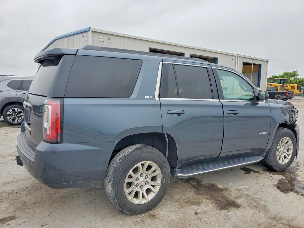 2019 GMC YUKON