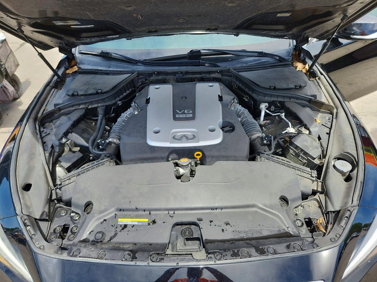 2015 INFINITI Q50