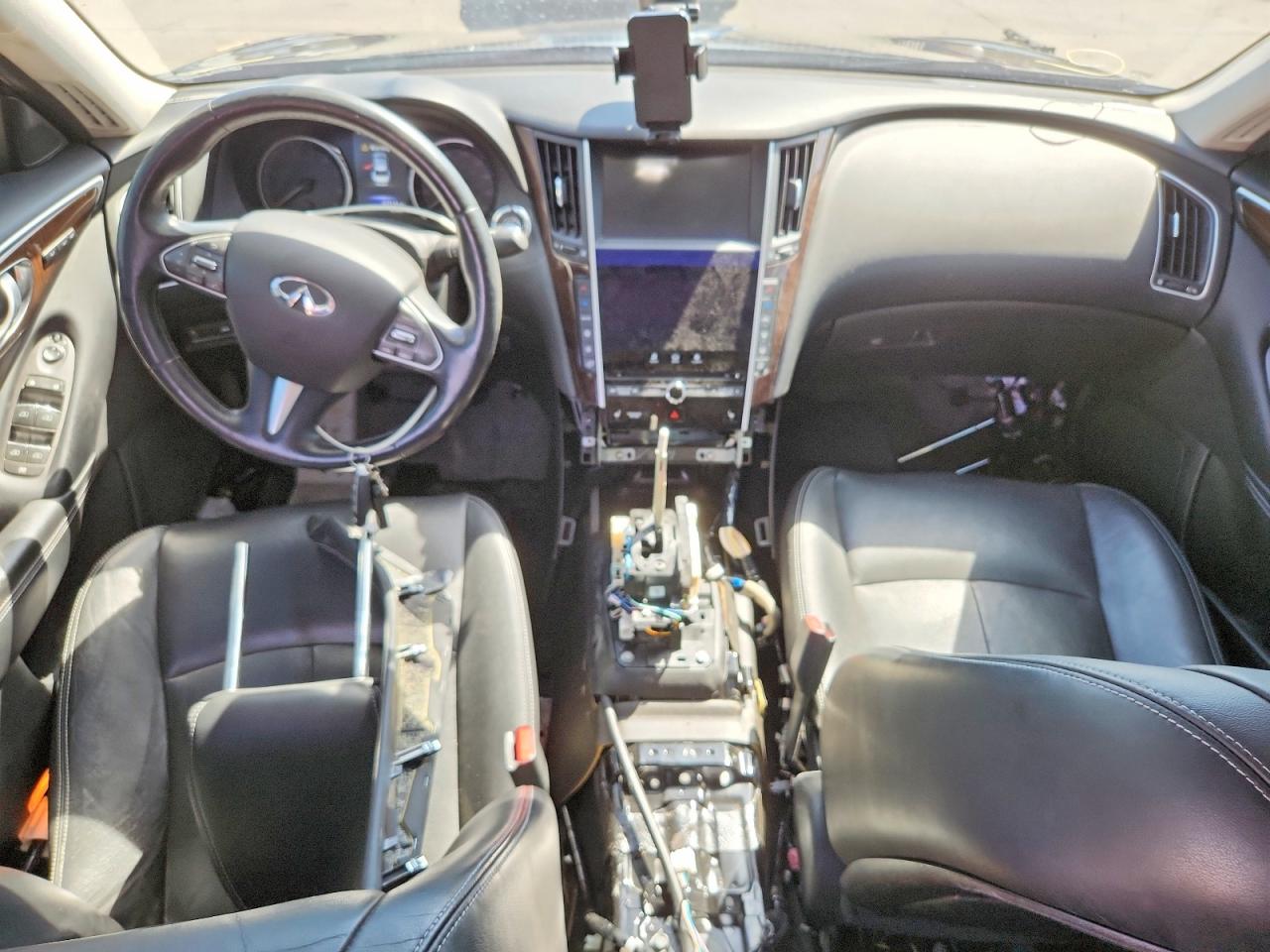 2015 INFINITI Q50