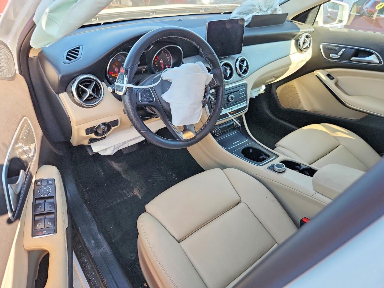 2020 MERCEDES-BENZ GLA-CLASS
