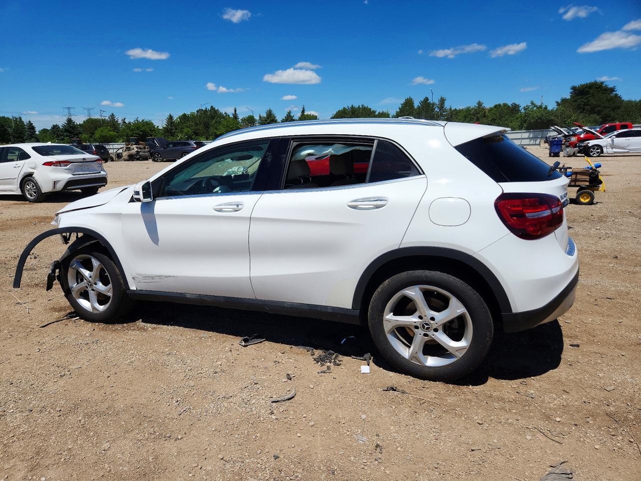 2020 MERCEDES-BENZ GLA-CLASS
