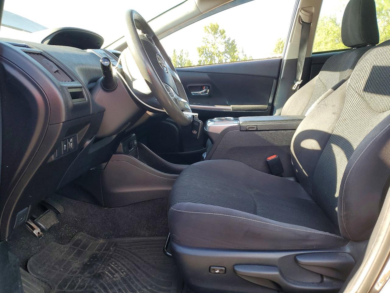 2015 TOYOTA PRIUS