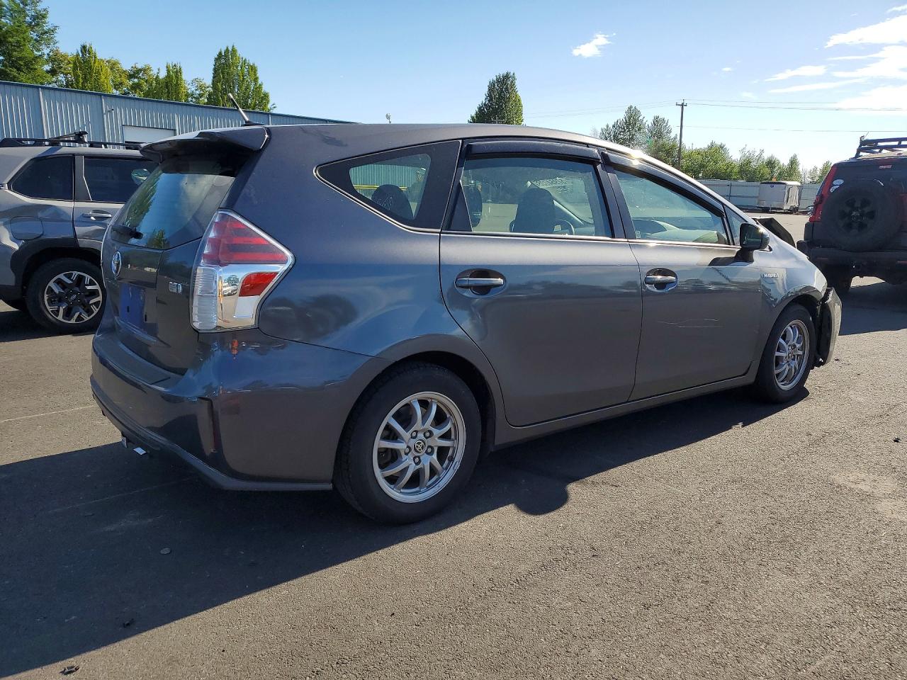 2015 TOYOTA PRIUS