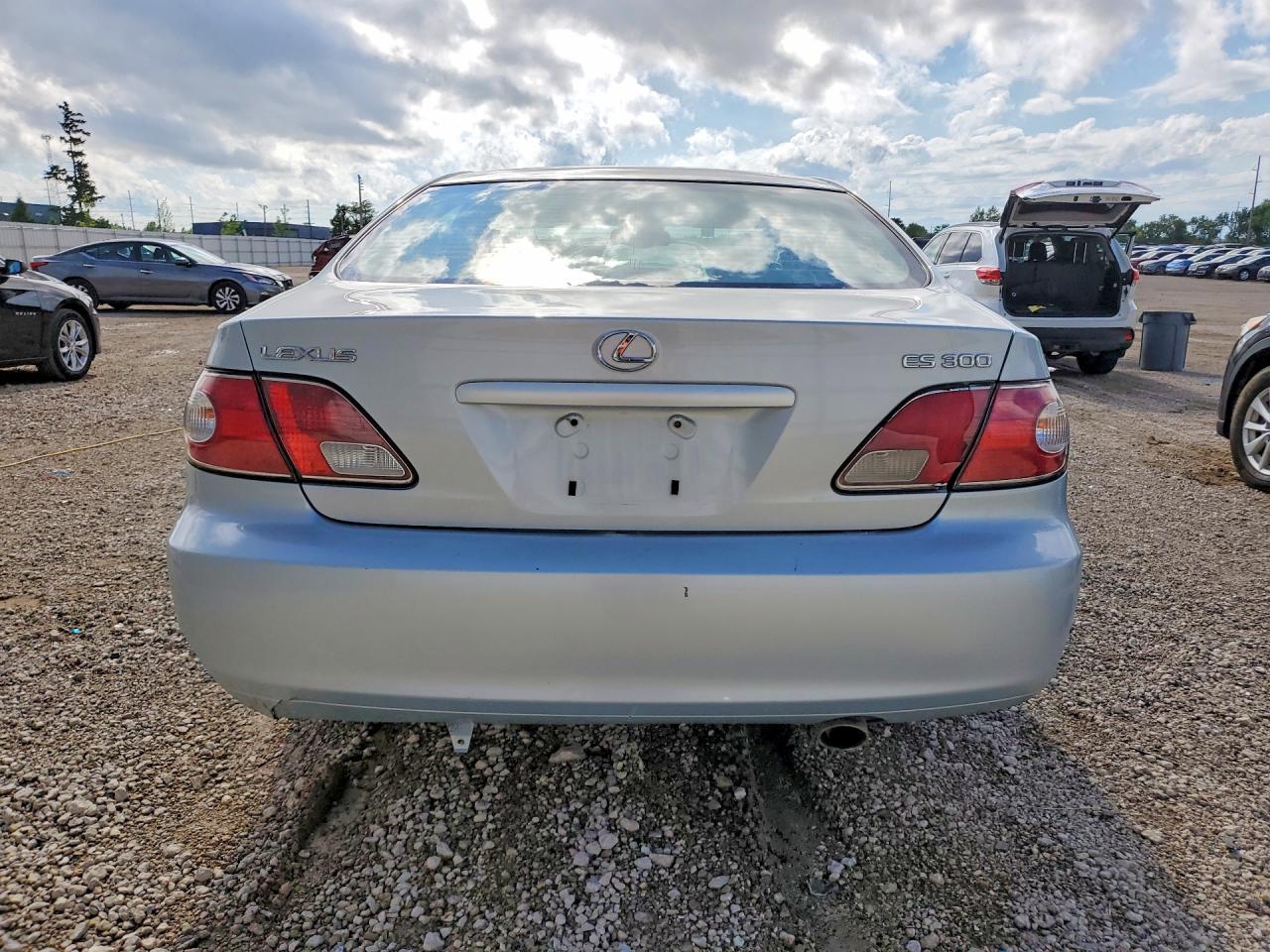 2002 LEXUS ES300
