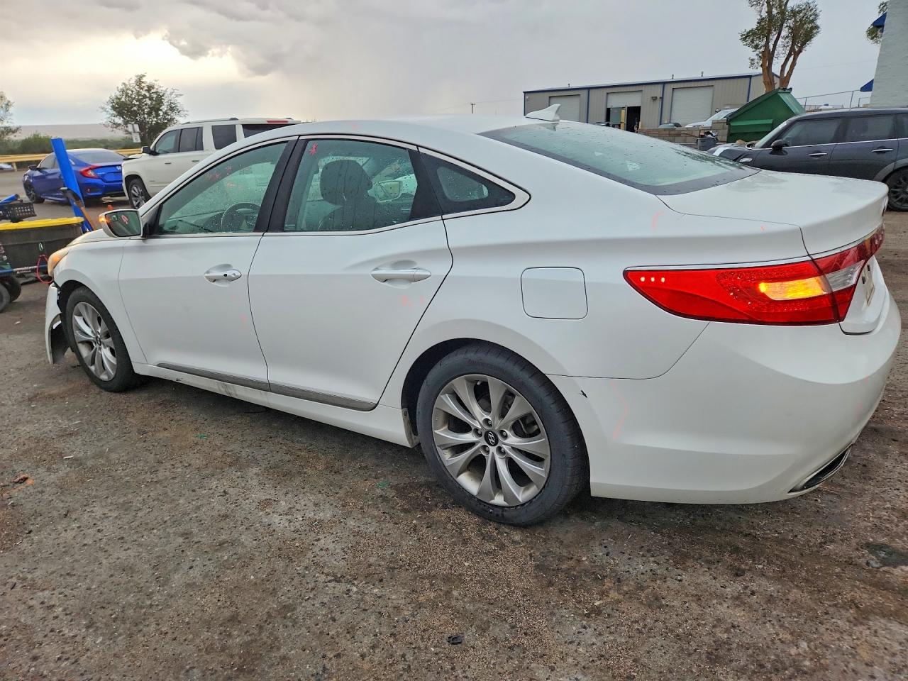 2014 HYUNDAI AZERA