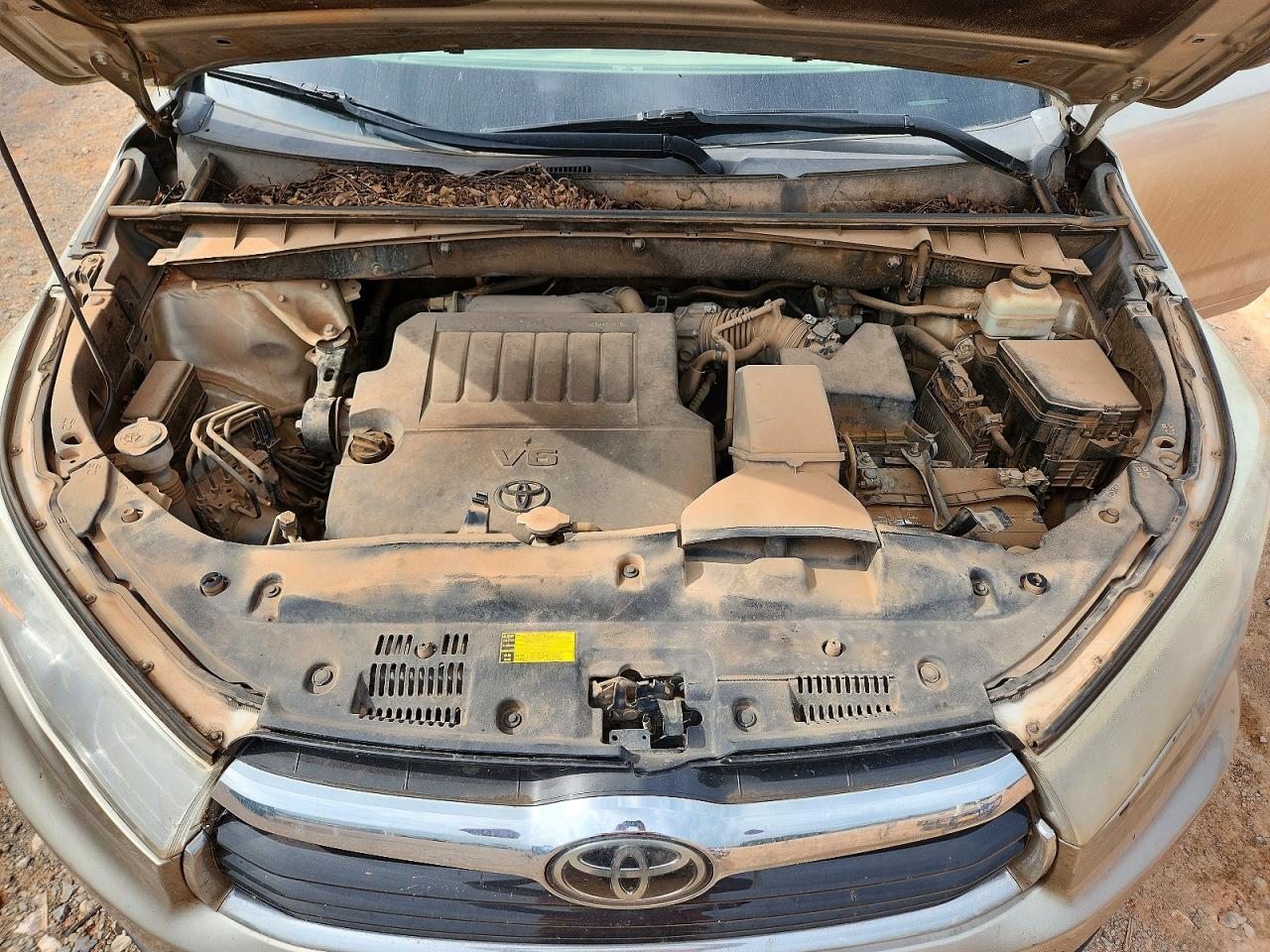 2016 TOYOTA HIGHLANDER