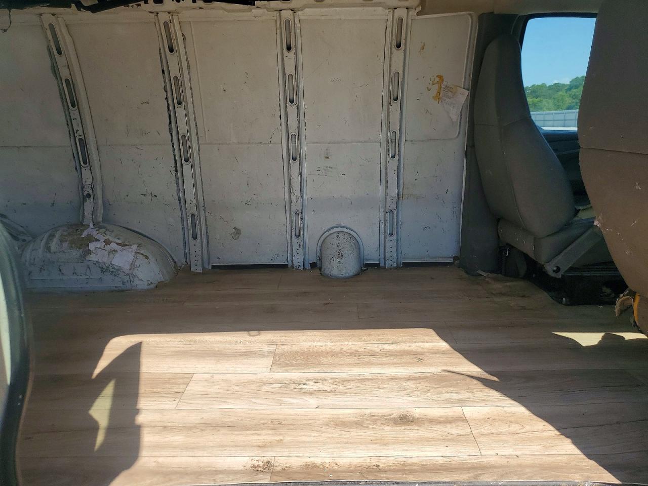 2008 CHEVROLET EXPRESS