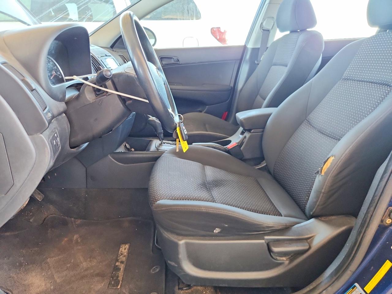 2012 HYUNDAI ELANTRA