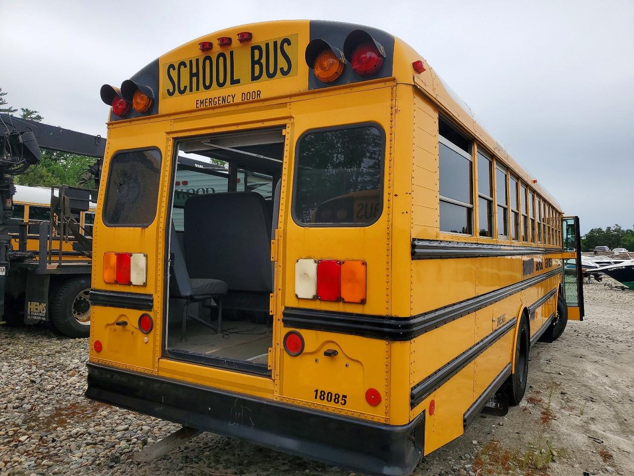 2010 THOMAS SAF-T-LINE