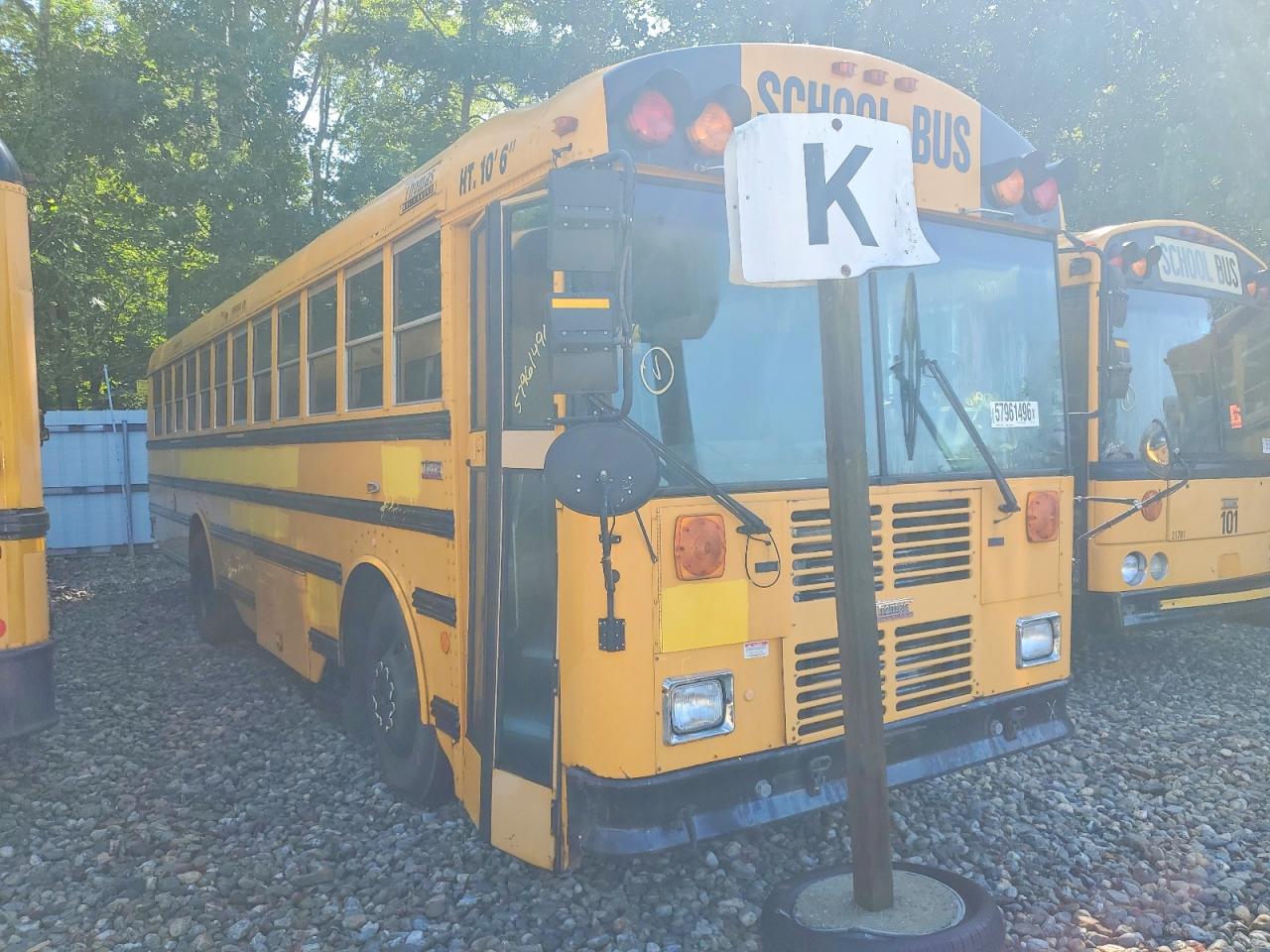 2010 THOMAS SAF-T-LINE