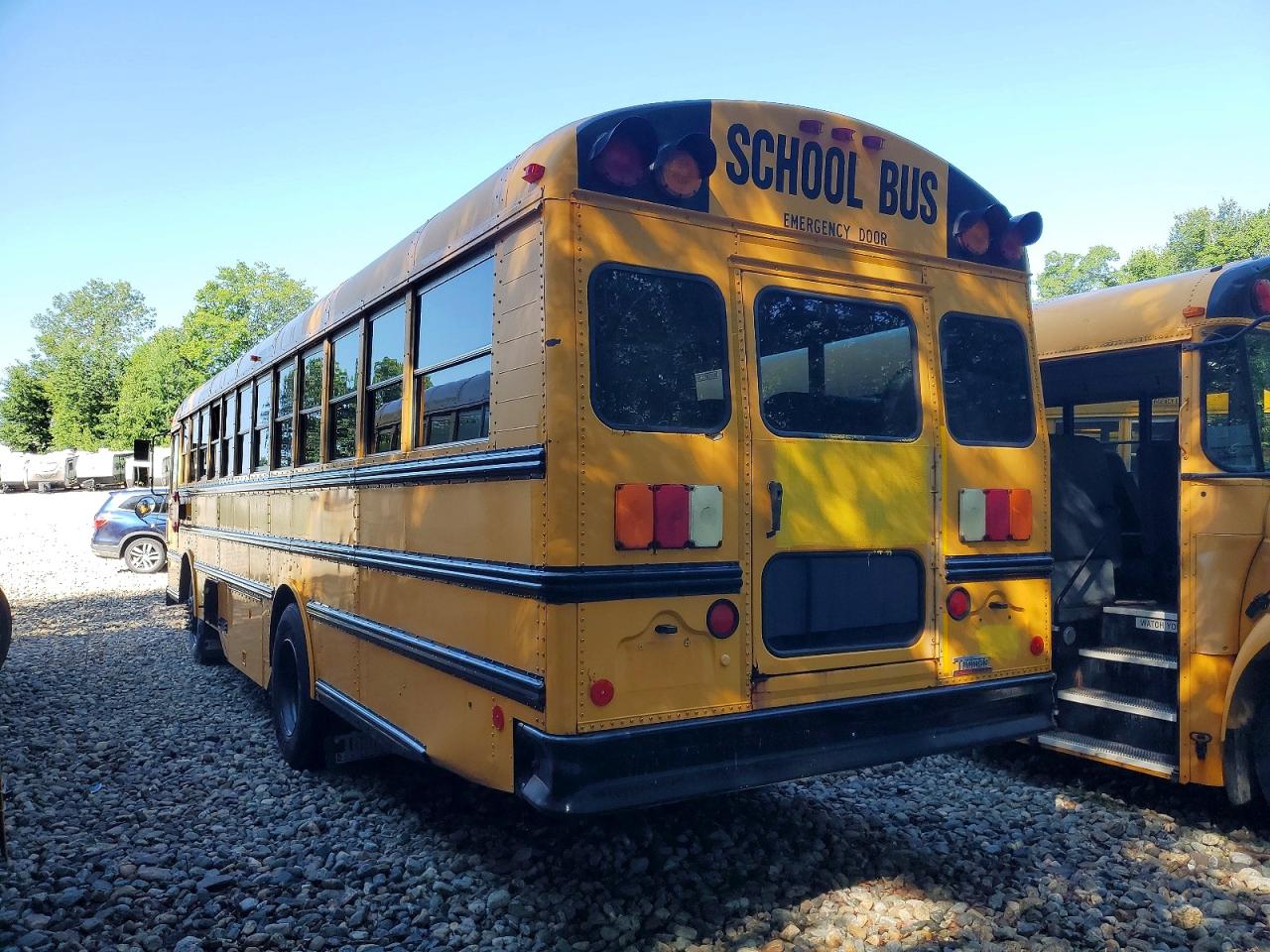 2010 THOMAS SAF-T-LINE