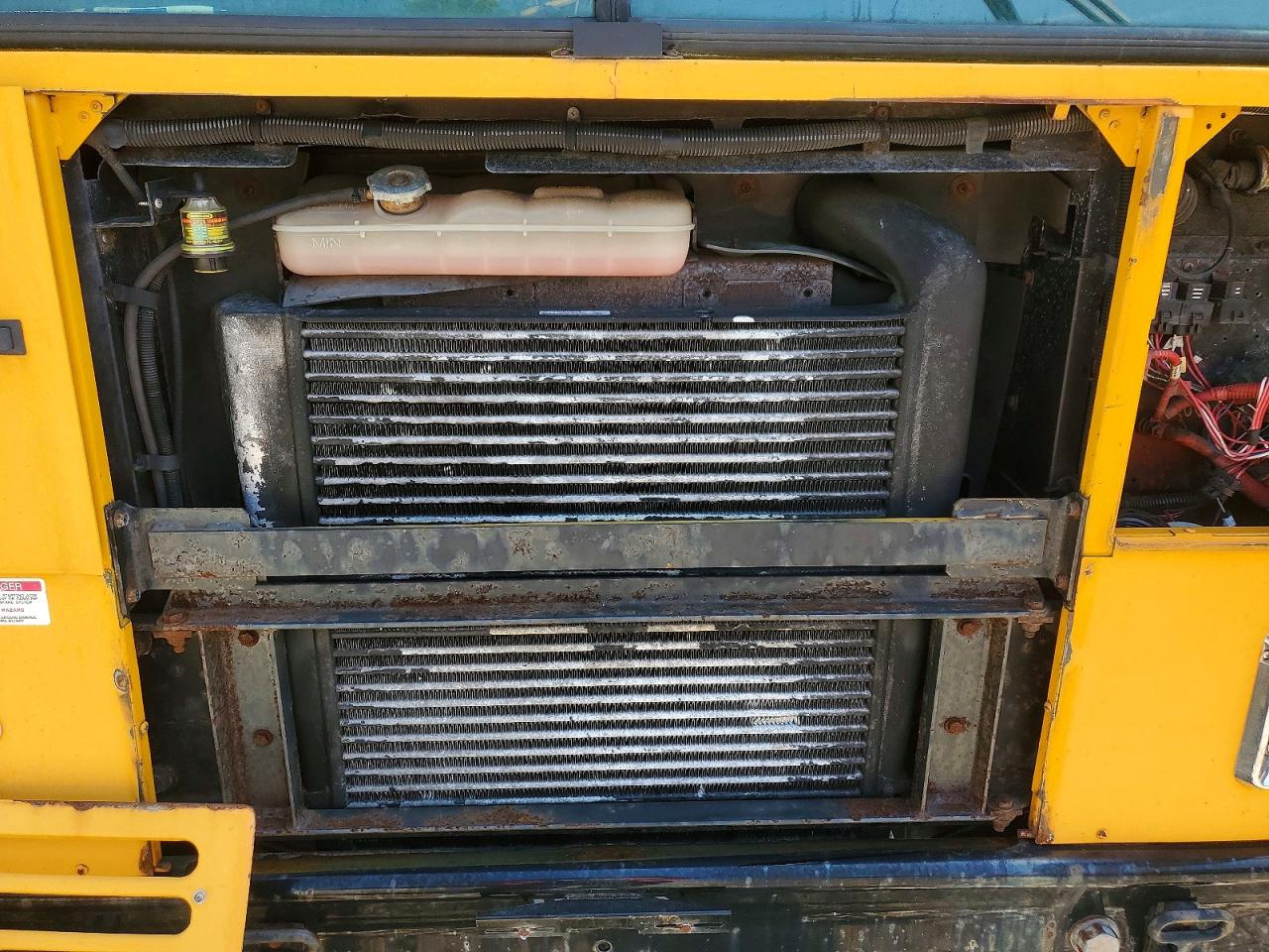 2010 THOMAS SAF-T-LINE