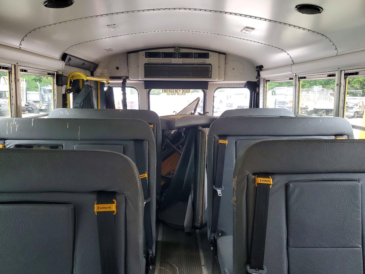 2011 CHEVROLET EXPRESS