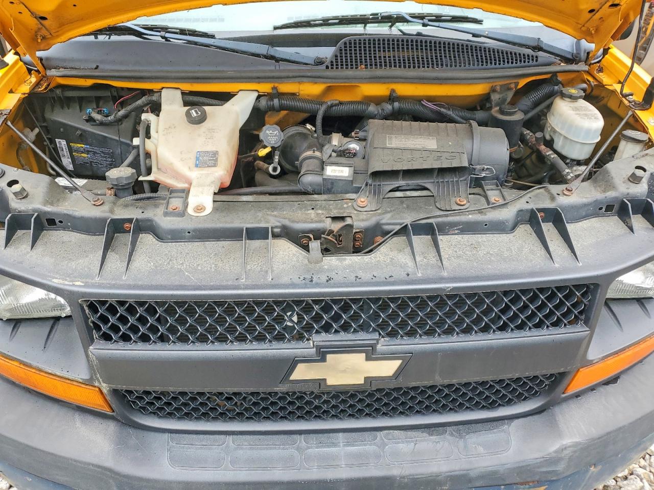 2011 CHEVROLET EXPRESS