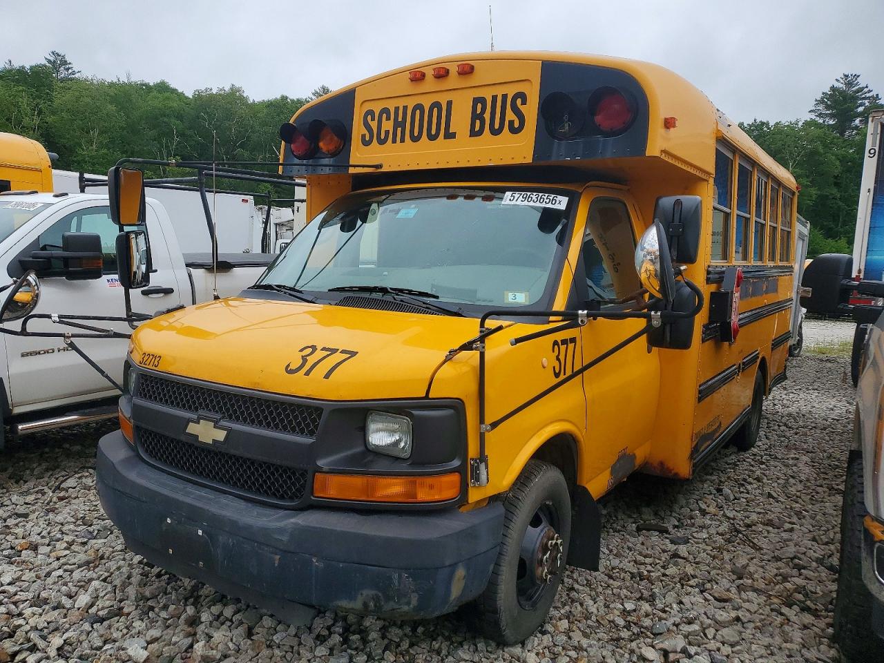 2011 CHEVROLET EXPRESS