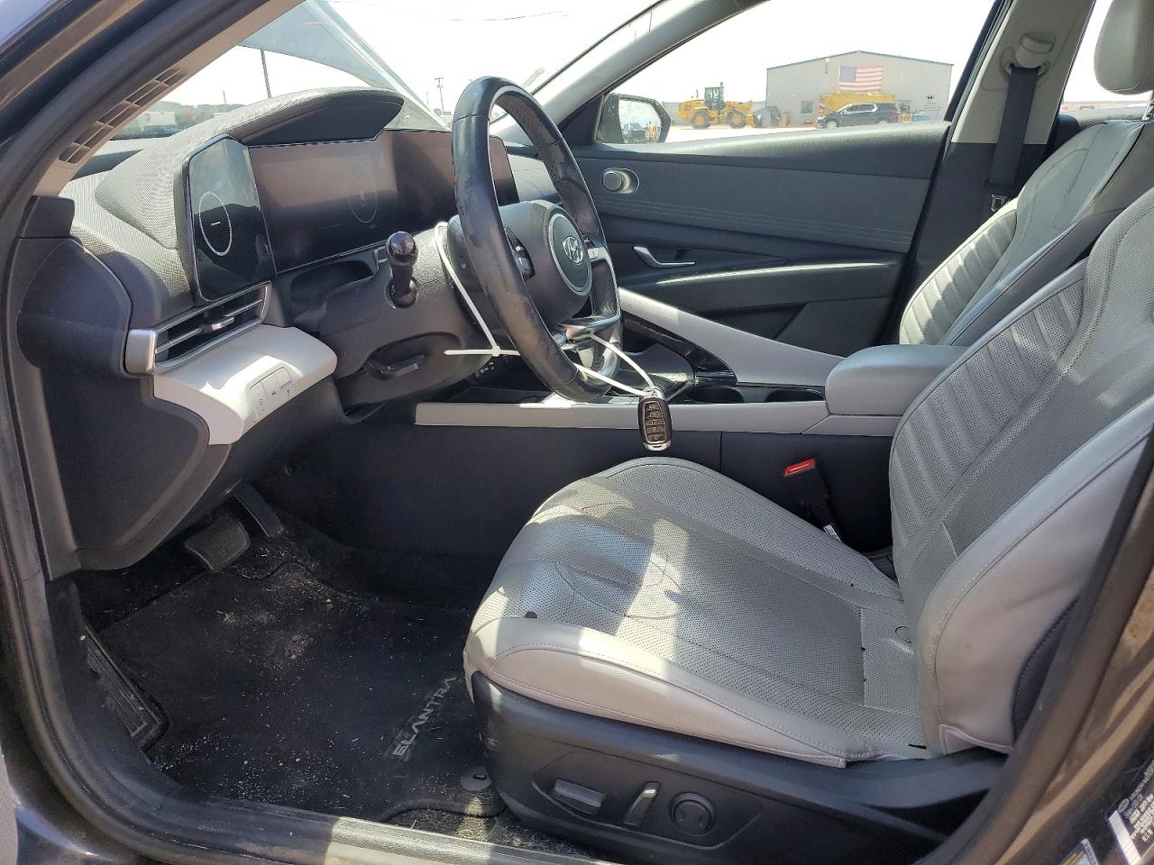 2022 HYUNDAI ELANTRA