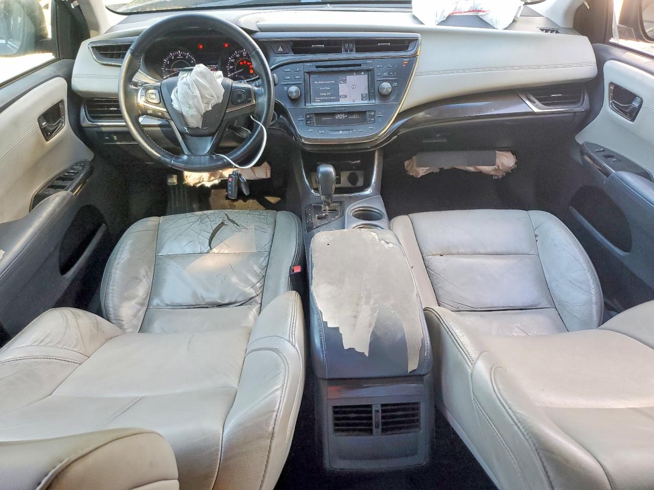 2015 TOYOTA AVALON