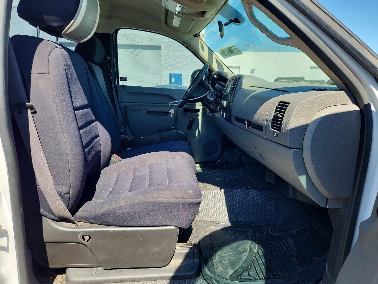 2011 CHEVROLET SILVERADO