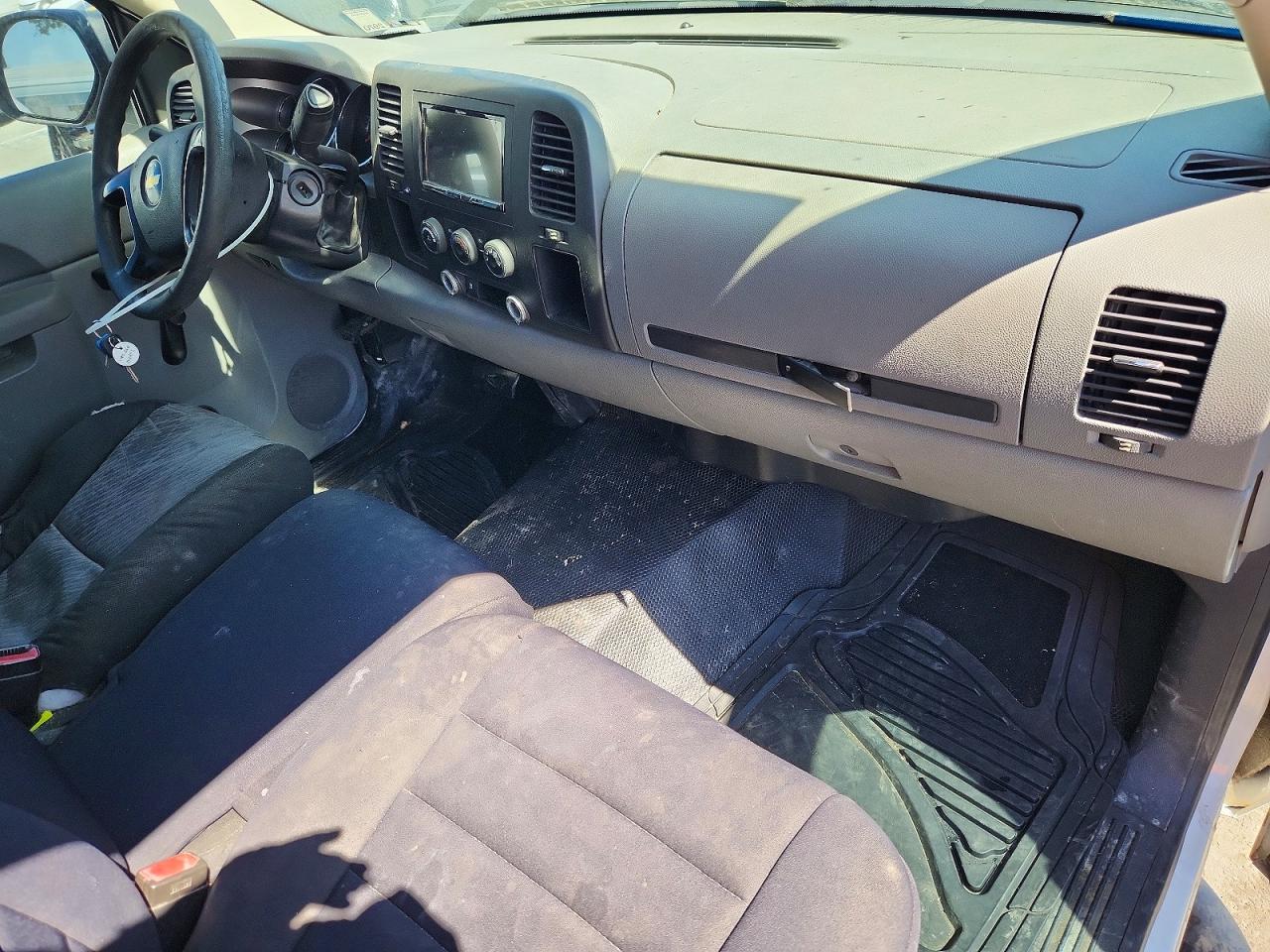 2011 CHEVROLET SILVERADO